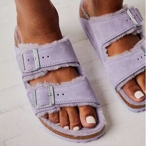 Birkenstock Arizona Shearling Buckle Sandals Lavender Unisex Ladies 8 Men’s 6